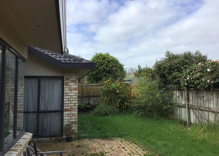 at 102 Westernham Drive, Dannemora, Manukau City, Auckland
