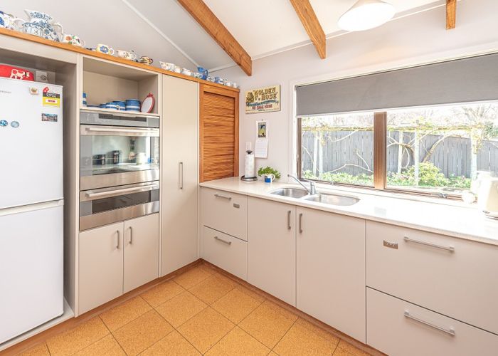  at 3 Collier Place, Saint Johns Hill, Whanganui