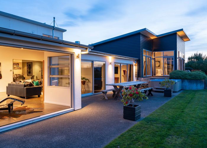  at 11 Fairmile Drive, Kinmont Park, Mosgiel