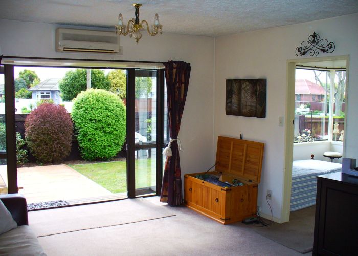  at 9 Kendal Avenue, Burnside, Christchurch