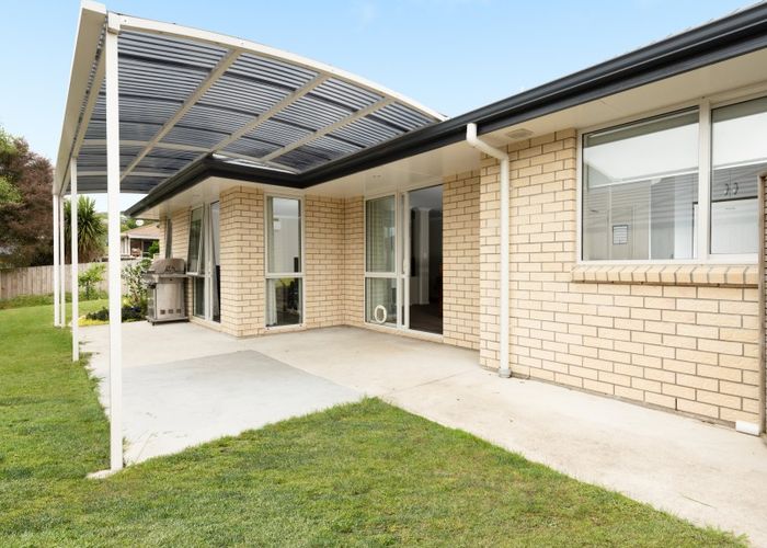  at 50 Fairfax Crescent, Pyes Pa, Tauranga