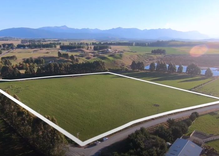  at 1400 Ramparts Road, MANAPOURI, TE ANAU