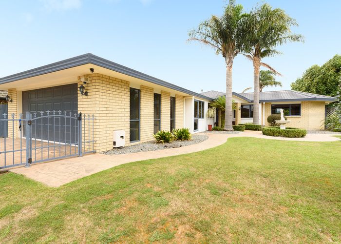  at 40 Manor Park Drive, Pyes Pa, Tauranga