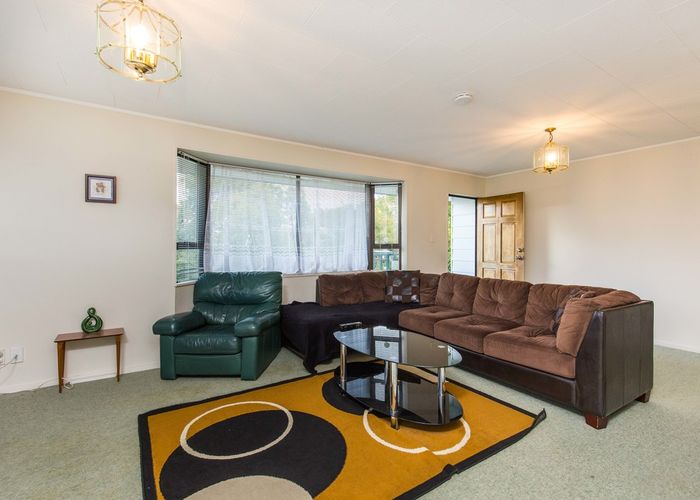  at 4 Flamingo Court, Goodwood Heights, Auckland