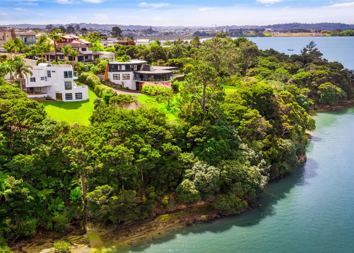  at 21 Renoir Street, West Harbour, Auckland