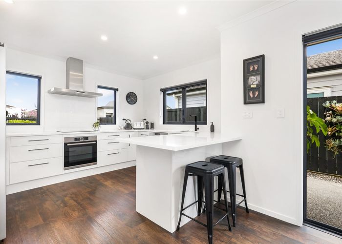  at 8 Lulu Avenue, Chartwell, Hamilton
