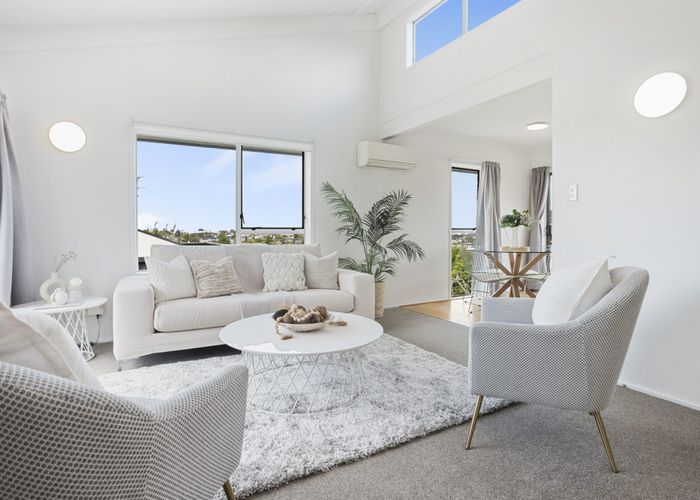  at 1/125 Forrest Hill Road, Forrest Hill, Auckland