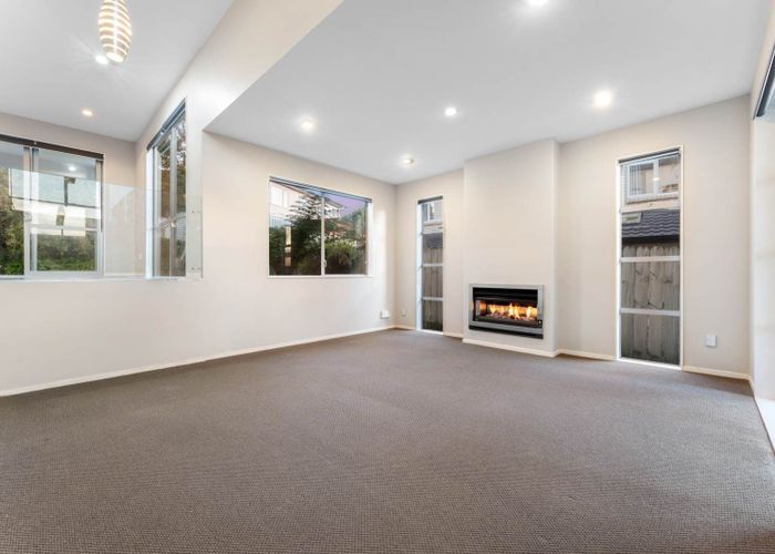  at 106 Killybegs Drive, Pinehill, North Shore City, Auckland