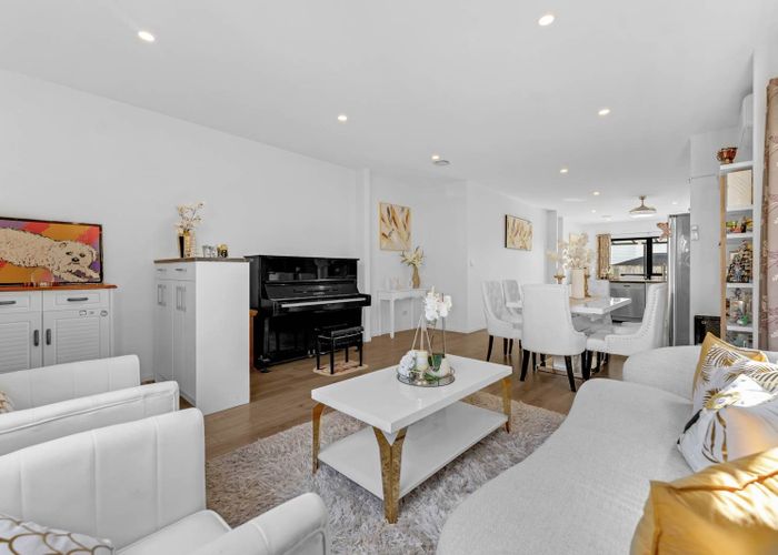  at 11 Collier Drive, Flat Bush, Manukau City, Auckland