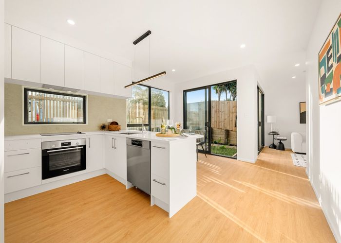  at 31C La Trobe Street, Pakuranga Heights, Manukau City, Auckland