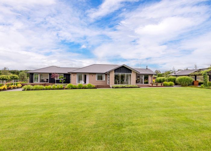  at 875 German Road, Starvation Hill, Oxford