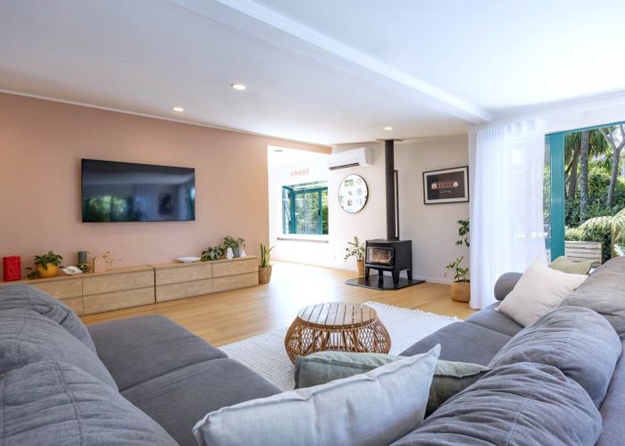  at 24 Rauhuia Crescent, Parau, Auckland