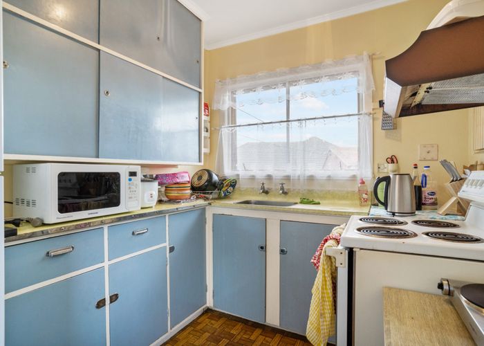  at 42 Landscape Road, Papatoetoe, Manukau City, Auckland