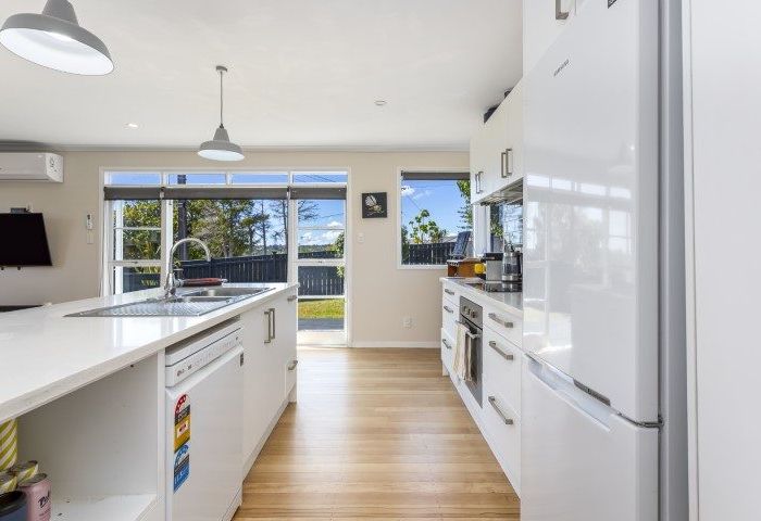  at 1/176 Birkdale Road, Birkdale, North Shore City, Auckland
