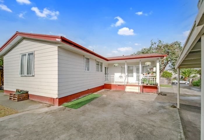  at 73 Calthorp Close, Favona, Auckland