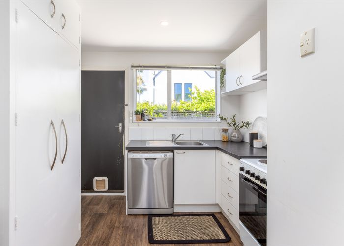  at 3/11 Winchester Street, Merivale, Christchurch