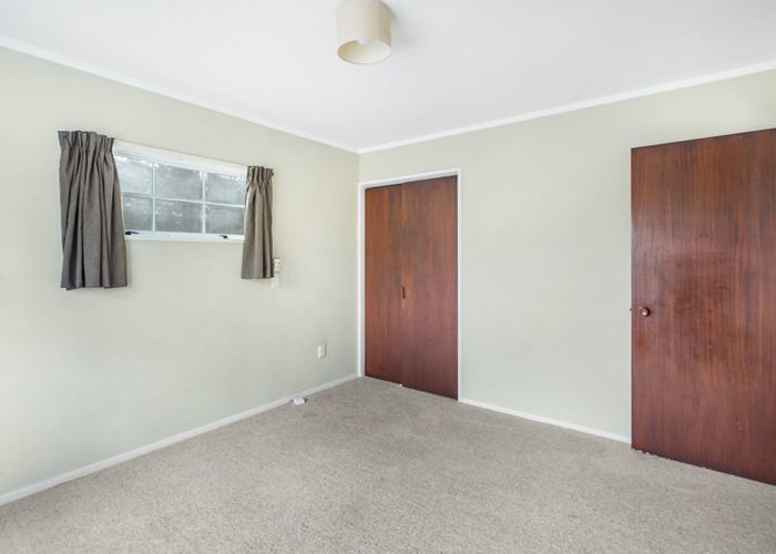  at 71 Glen Lynne Avenue, Queenwood, Hamilton