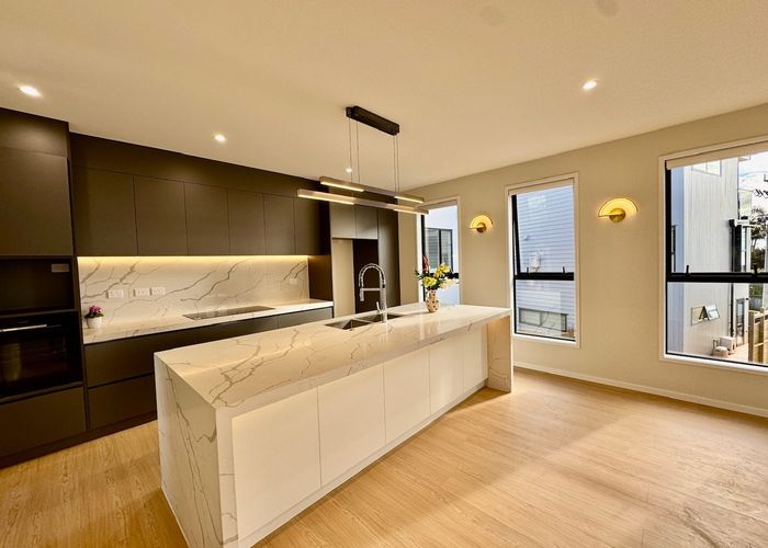  at 1C Sandford Street, Campbells Bay, North Shore City, Auckland