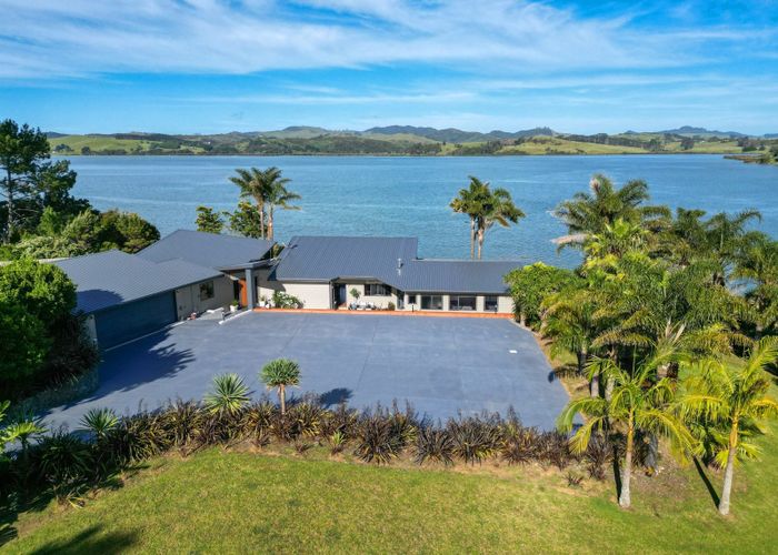  at 10 Waterfront Drive, Mangonui, Mangōnui