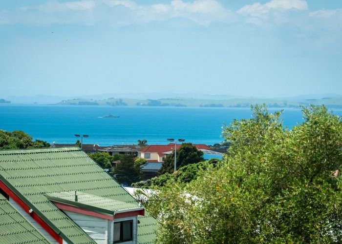  at Lot 1/880 East Coast Road, Browns Bay, North Shore City, Auckland