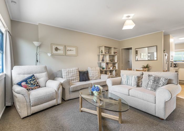  at 2/17 Cathedral Place, Parnell, Auckland