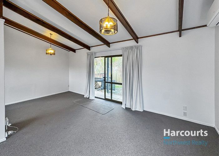  at 1/729 Swanson Road, Swanson, Auckland
