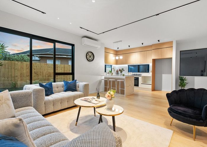  at Lot 1-4/4 Fratley Avenue, Farm Cove, Manukau City, Auckland