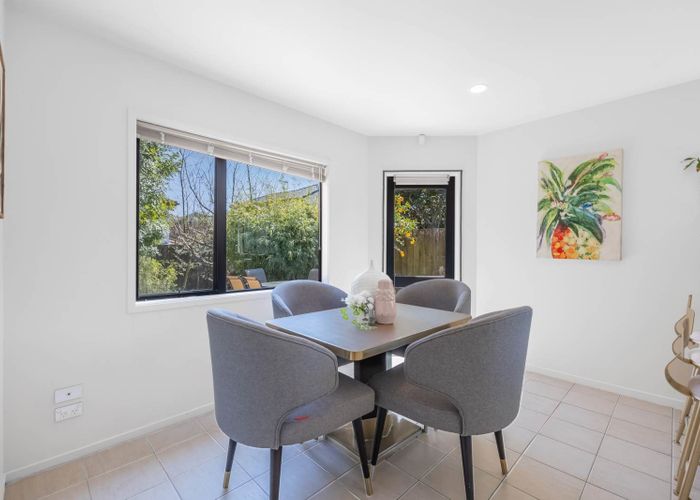  at 41 Ponderosa Drive, Oteha, Auckland