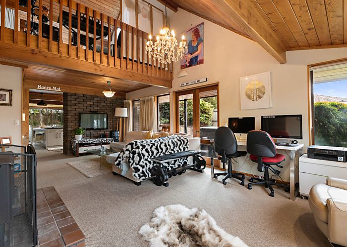  at 4 Aquarius Drive, Kawaha Point, Rotorua