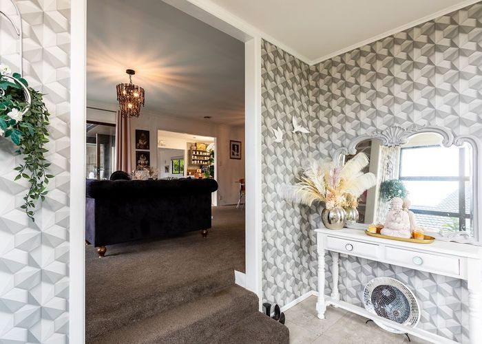  at 8 Dunolly Place, Pukekohe, Franklin, Auckland