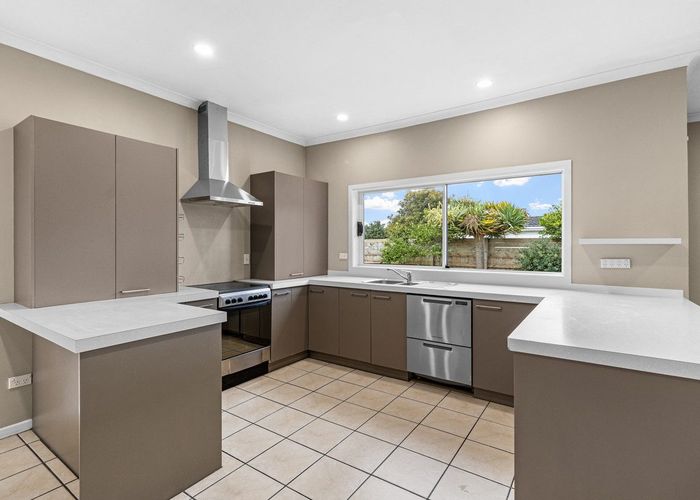  at 38 Doone Street, Lynmouth, New Plymouth, Taranaki