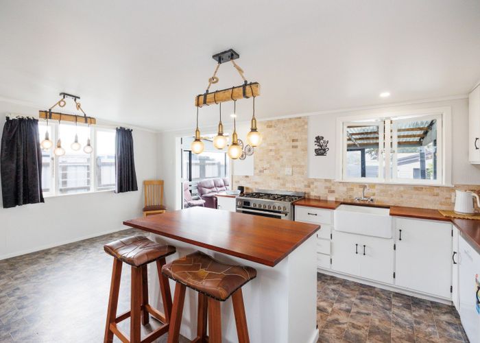  at 27 Punga Street, Tangimoana, Tangimoana