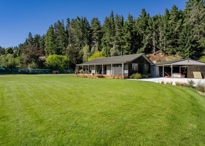  at 8 Kingan Road, Luggate, Wanaka, Otago