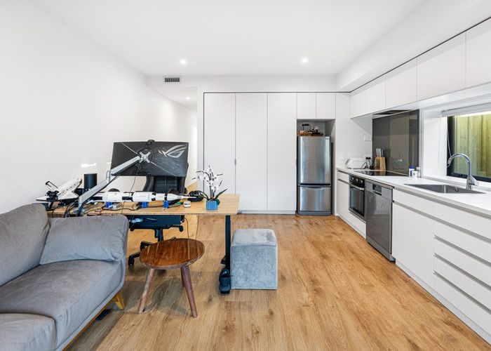  at 1/283 Brougham Street, Sydenham, Christchurch