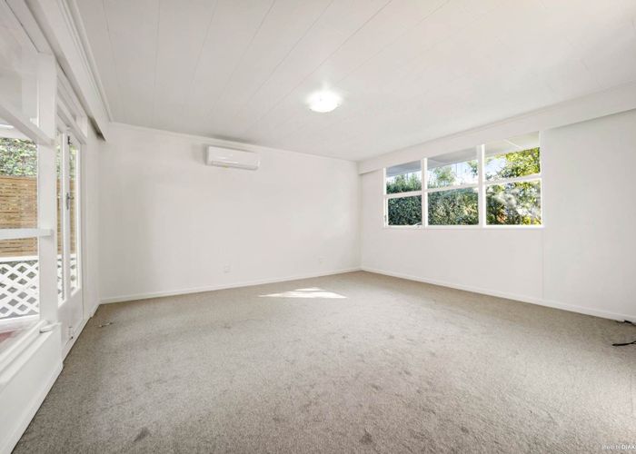  at 1/51 Forrest Hill Road, Milford, North Shore City, Auckland