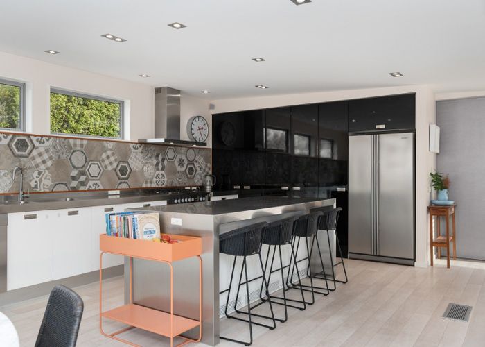  at 72 Bowenvale Avenue, Cashmere, Christchurch City, Canterbury