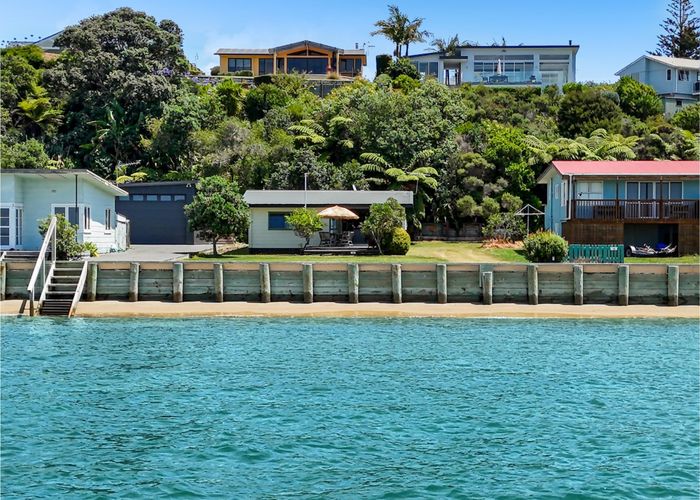  at 20 Logan Drive, Manukau Heads, Franklin, Auckland