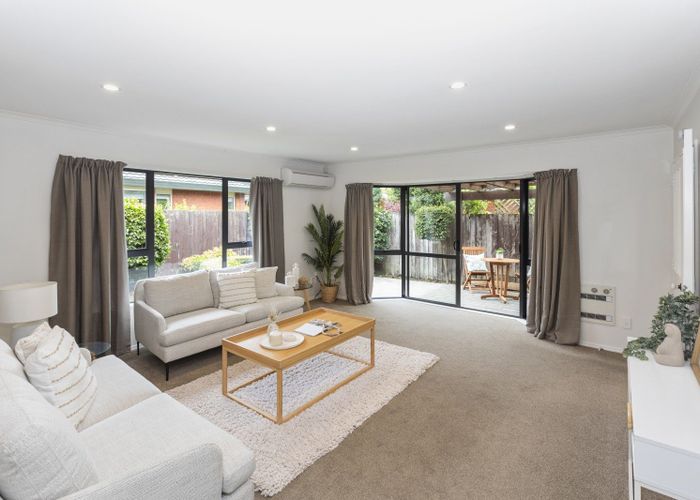  at 1/129 Avonhead Road, Avonhead, Christchurch