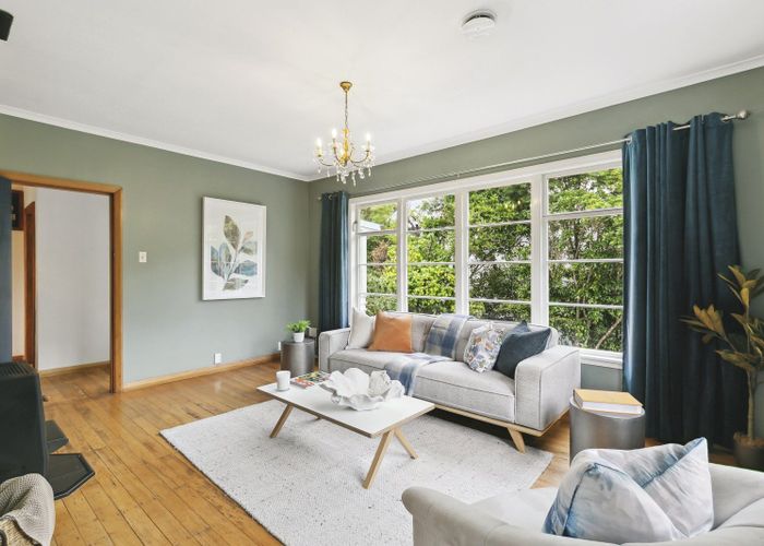  at 13 Aplin Terrace, Ngaio, Wellington