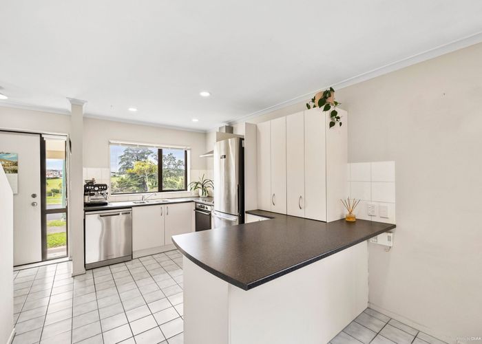  at 84A Naylors Drive, Mangere, Auckland