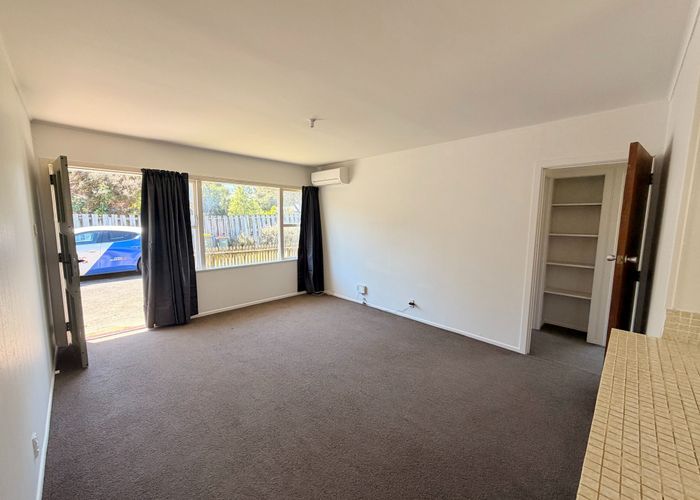  at 1/12 Seaforth Avenue, Mangere Bridge, Manukau City, Auckland