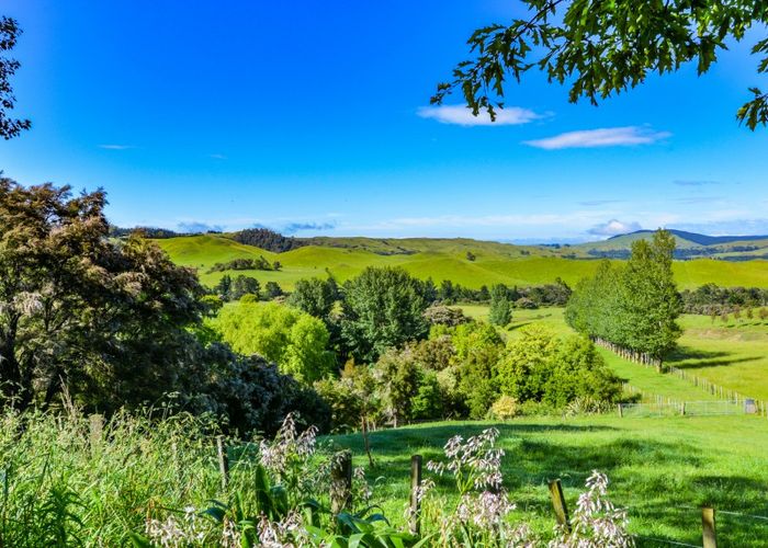  at 1663 Puketitiri Road, Puketapu