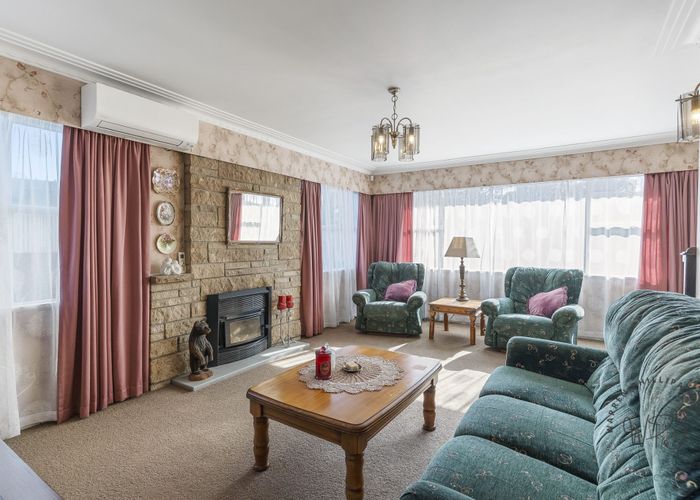  at 84 Lawrence Crescent, Hill Park, Manukau City, Auckland