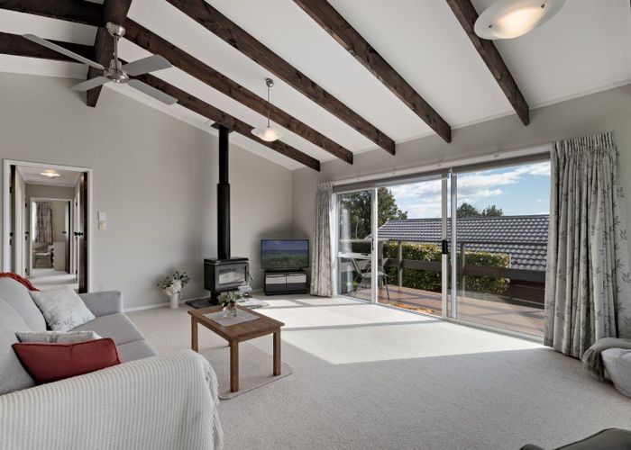  at 33 Cumberland Crescent, Welcome Bay, Tauranga, Bay Of Plenty