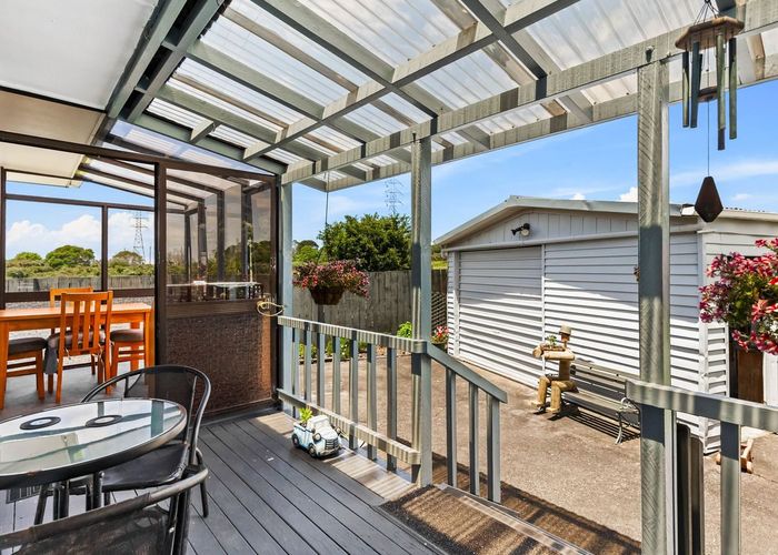  at 83 Glen Marine Parade, Glendene, Waitakere City, Auckland