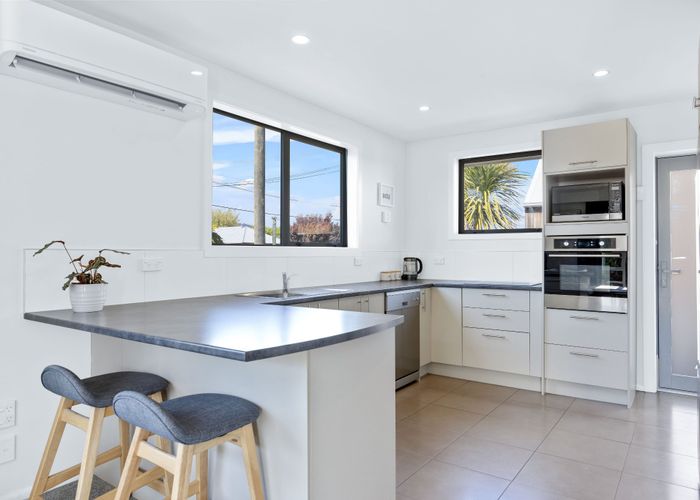  at 1/145 Milton Street, Somerfield, Christchurch
