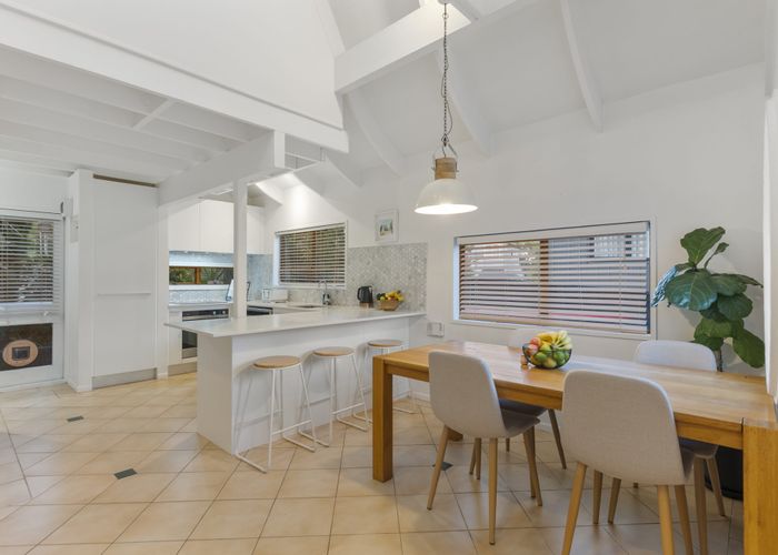  at 490B Beach Road, Murrays Bay, North Shore City, Auckland