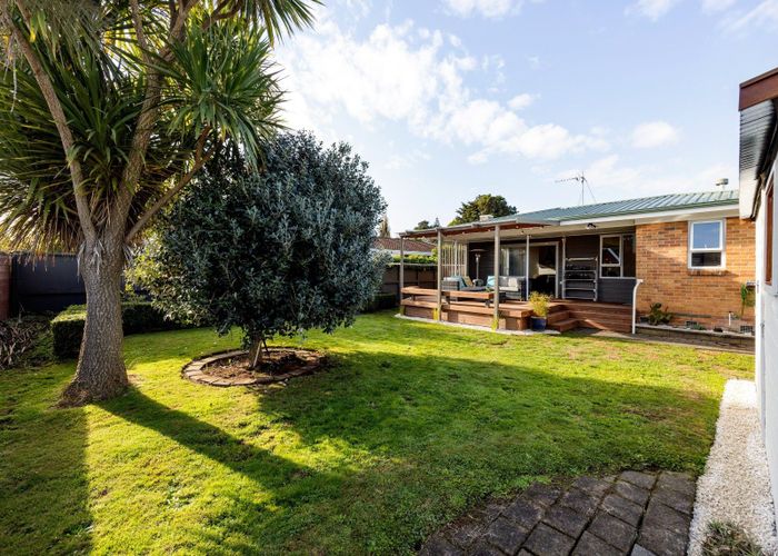  at 32 Sandwich Road, St Andrews, Hamilton