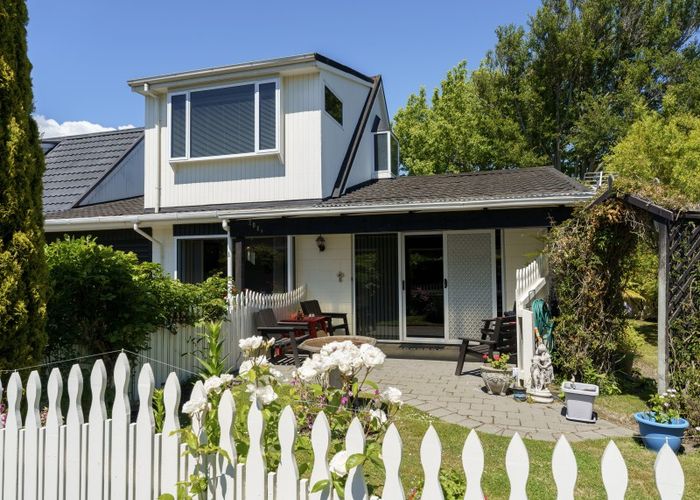  at 1/208 Memorial Avenue, Burnside, Christchurch