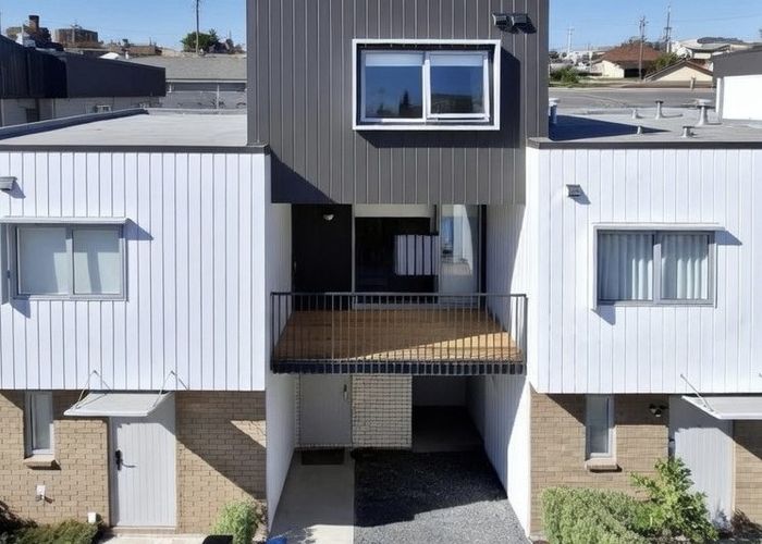  at 51 Ngae Place, Mangere East, Manukau City, Auckland